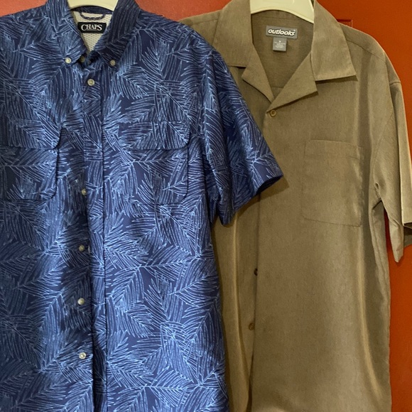 Set 2 Men’s button shirts Size Medium 1-Outlook khaki green/1- Chaps blue print - Picture 1 of 8